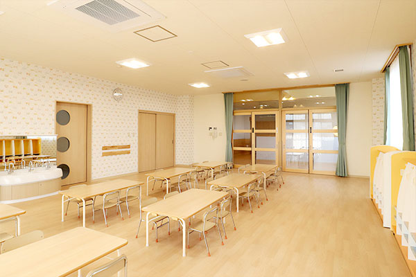 エクセレント羽ノ浦こども園：保育室２